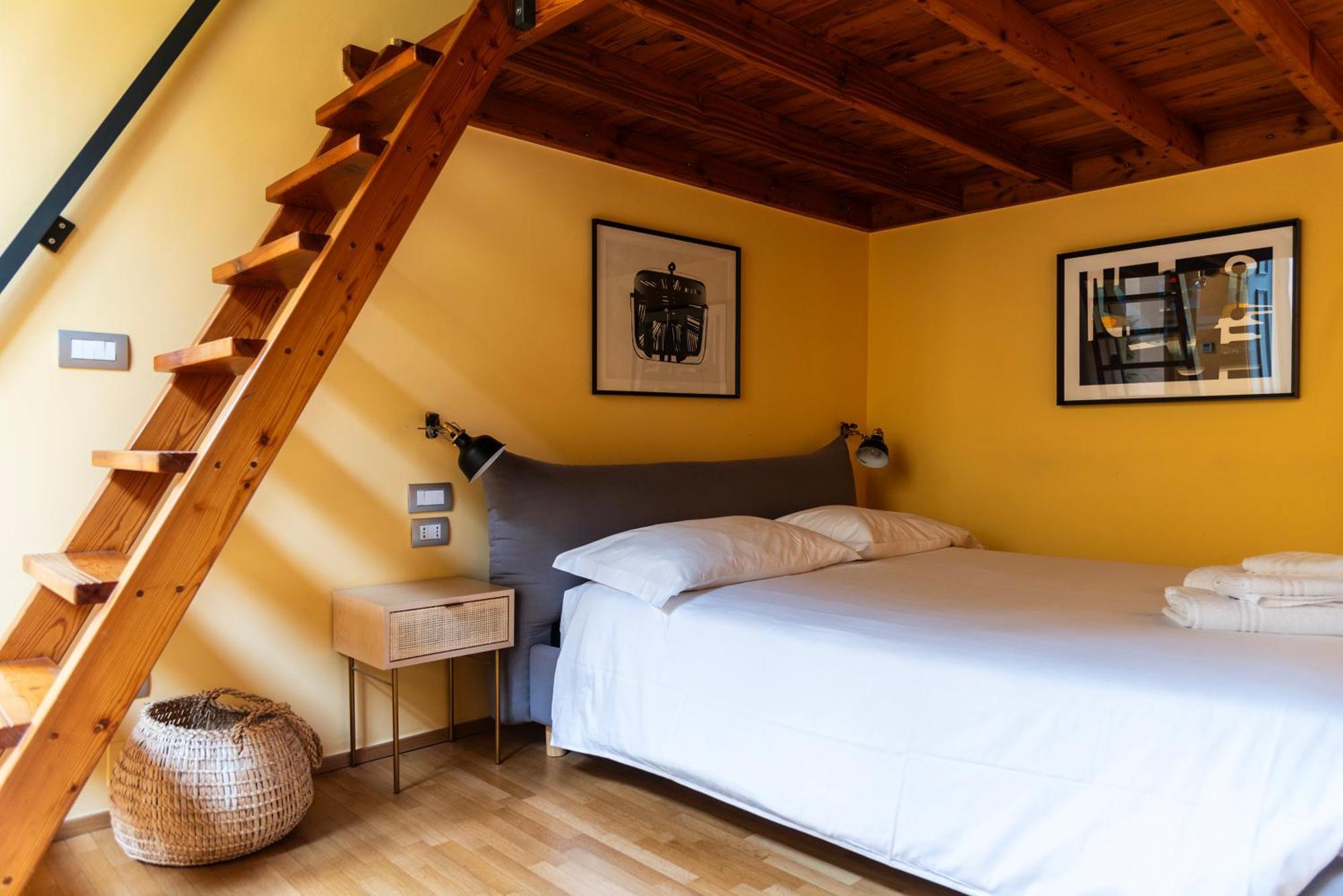 Youhosty - Santa Marta 11, Milan